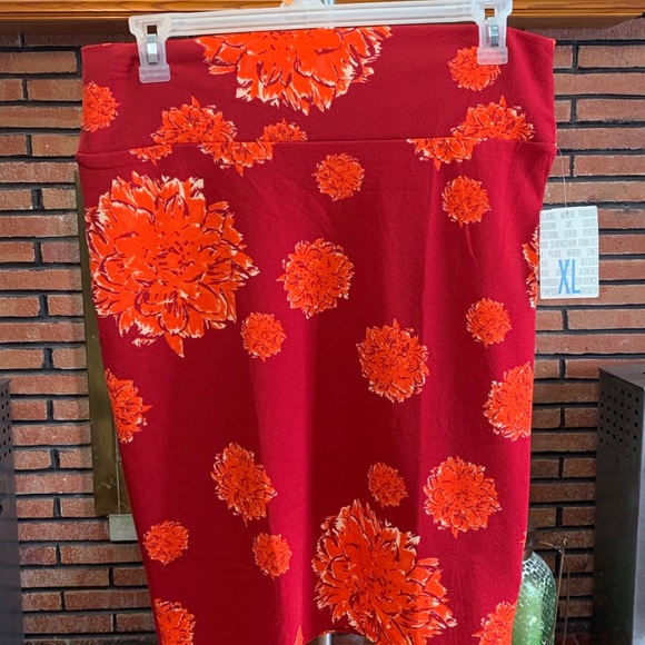 LuLaRoe Dresses & Skirts - LuLaRoe Skirt SZ- XL
